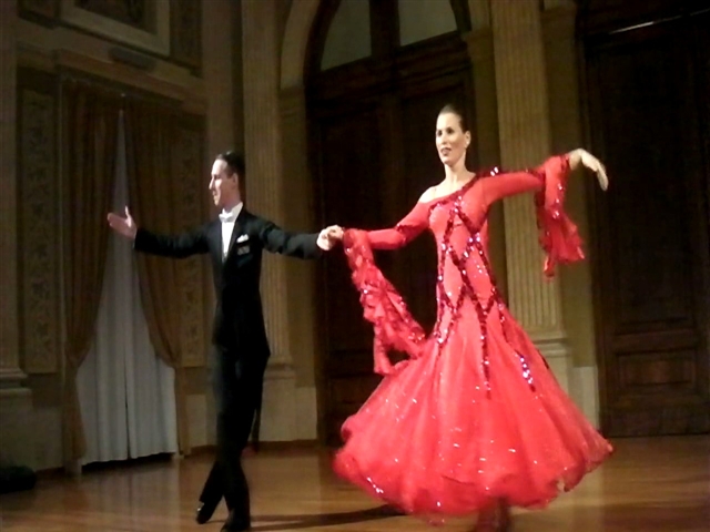 Arjola balla il Valzer